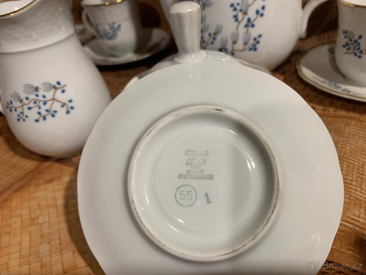 Krásná porcelánová čajivá sada