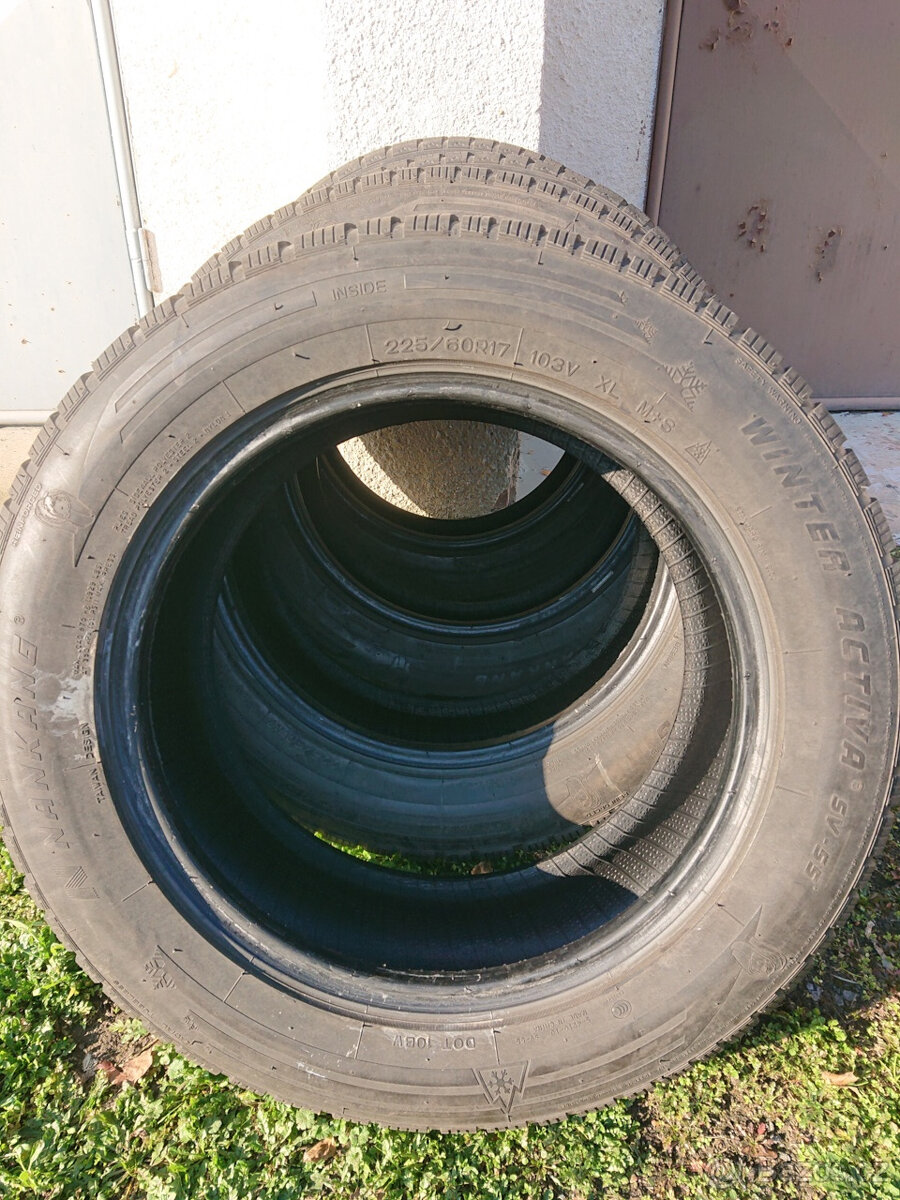 ZIMNÍ PNEU NOKIAN 225/60R17