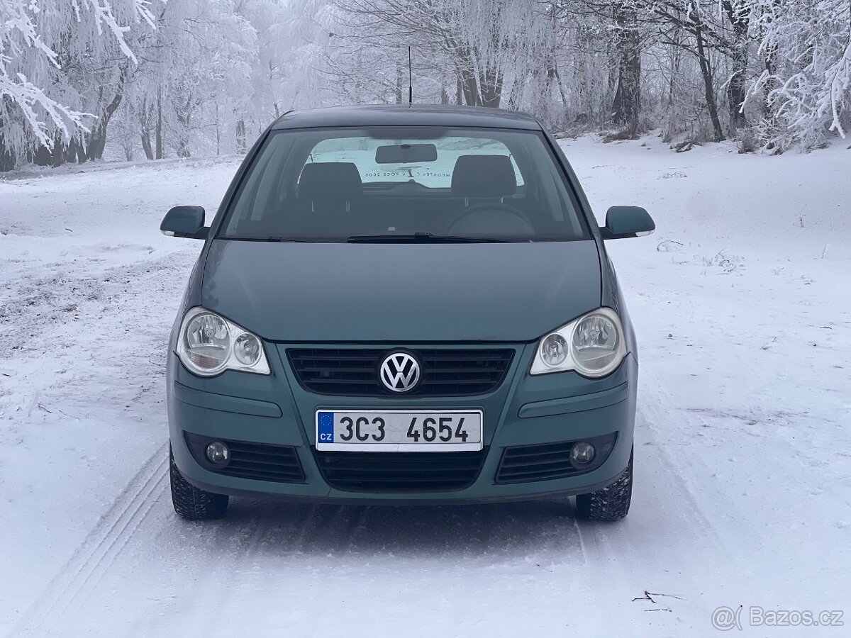 Volkswagen Polo 1.2 HTP 40kw 2007 klimatizace, 2x klíč