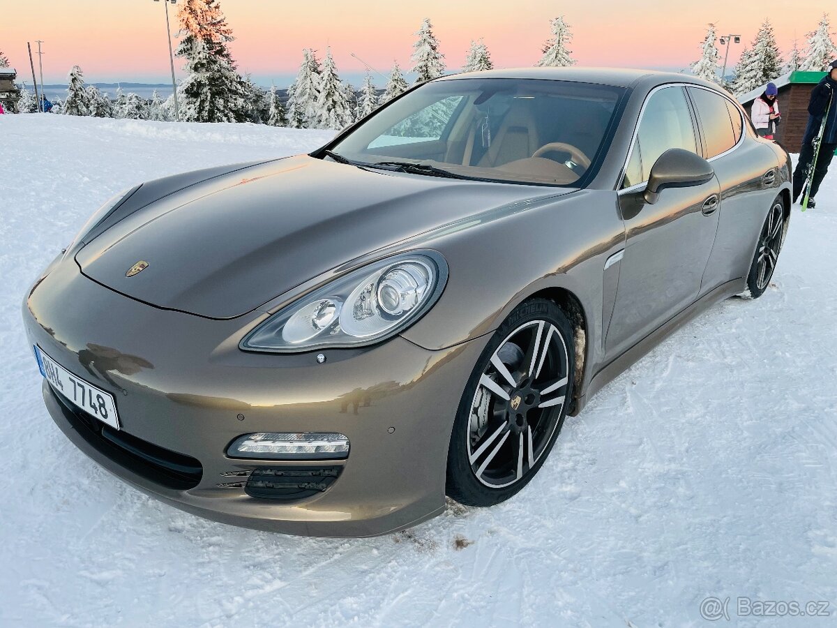 Porsche Panamera 4s