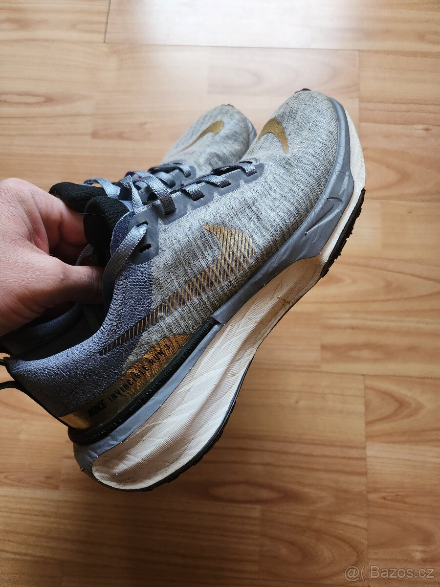 Nike Invincible Run 3