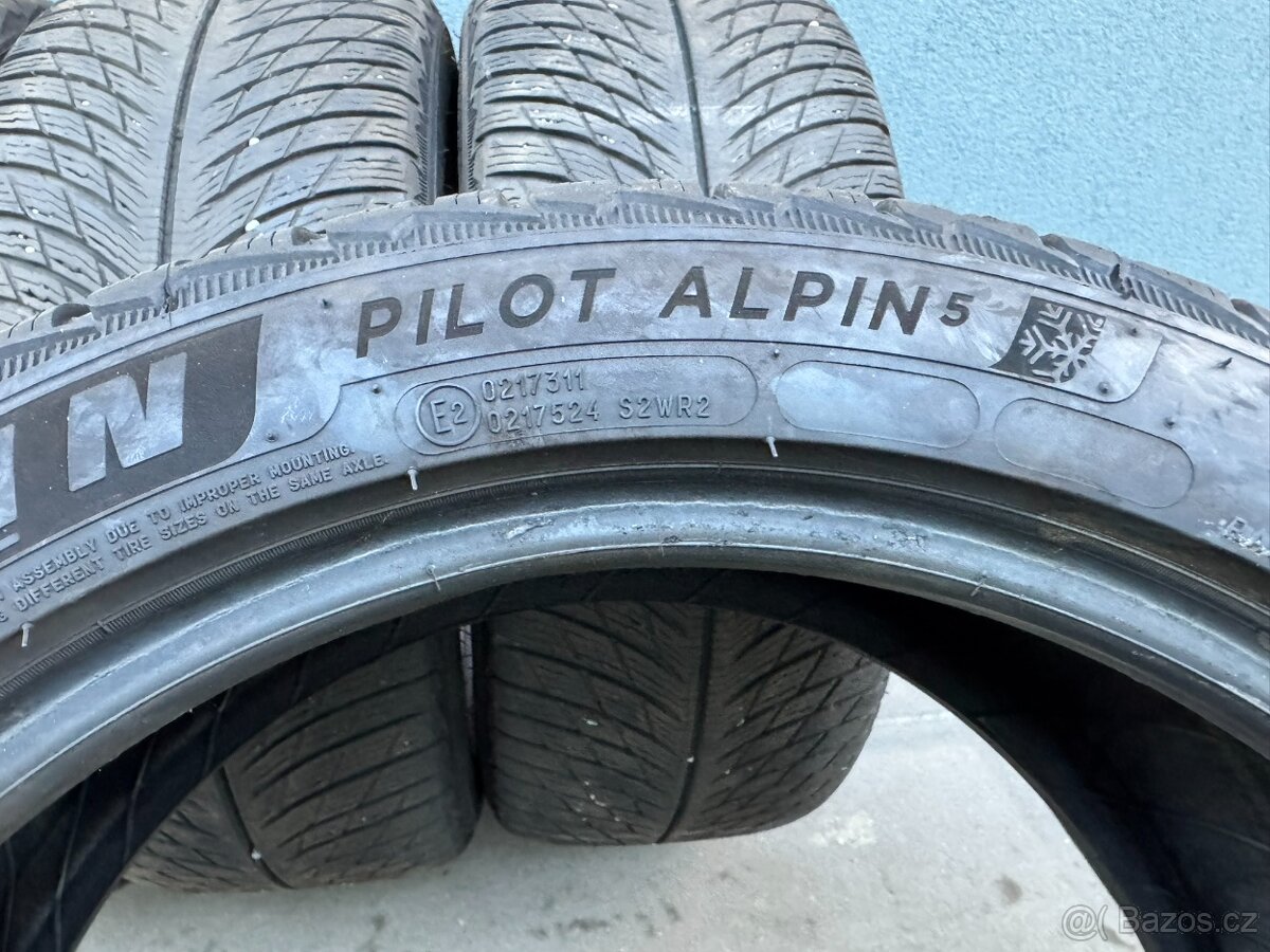 Sada pneu MICHELIN PILOT ALPIN 5 235/45 R18 zesílené FR 98 V