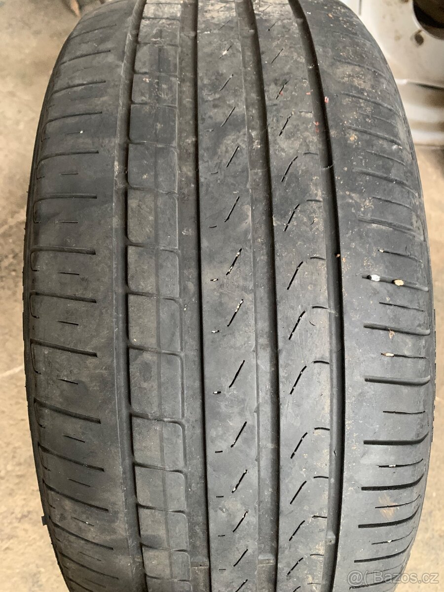 Pirelli P7 235/45/18