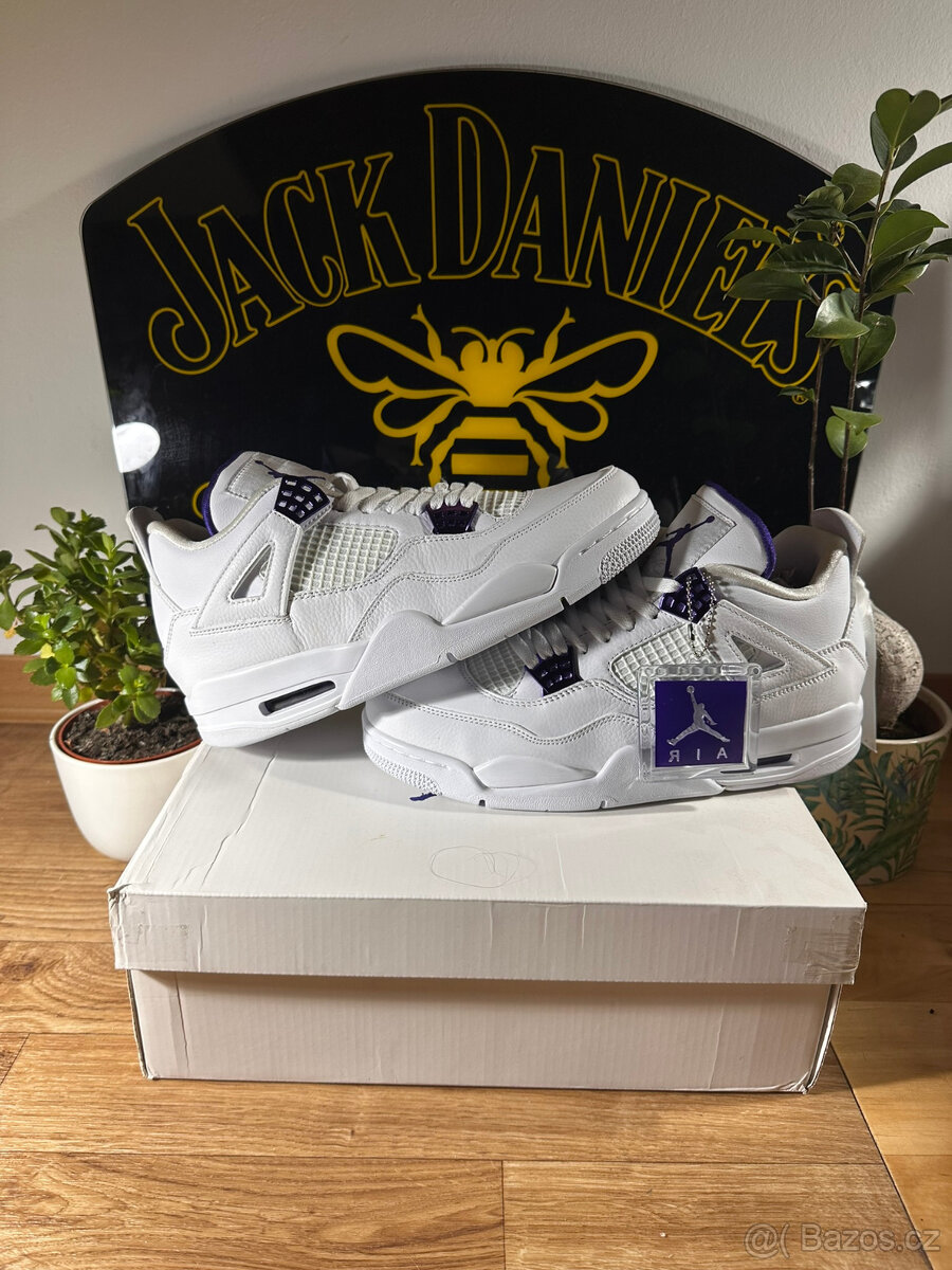 Air Jordan 4 Metalic Purple - EU 43