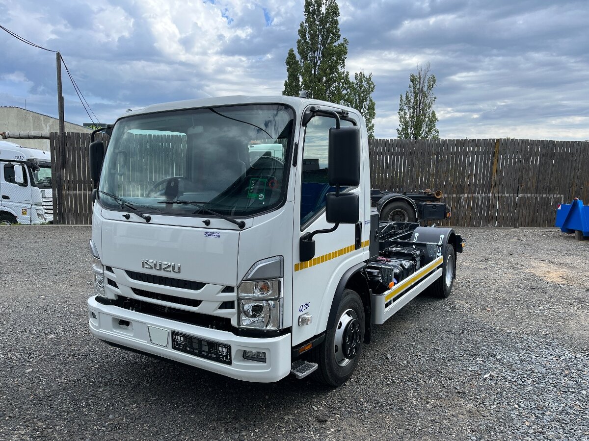 ISUZU Q95 + nosič kontejnerů CTS 5038