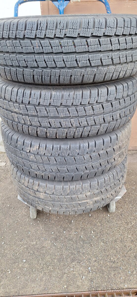 Zimní pneumatiky 195/70 R 15 C