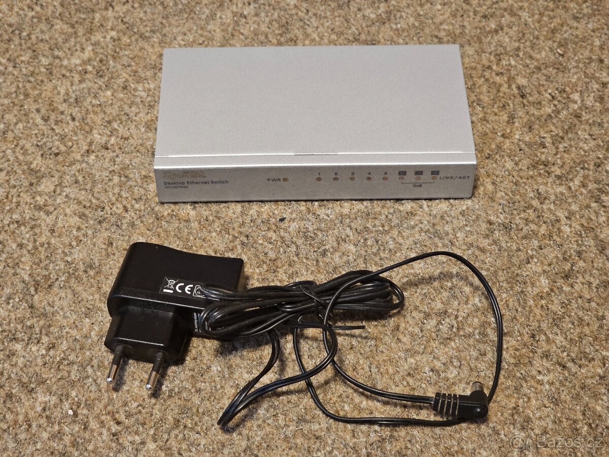 Switch Zyxel 8-port