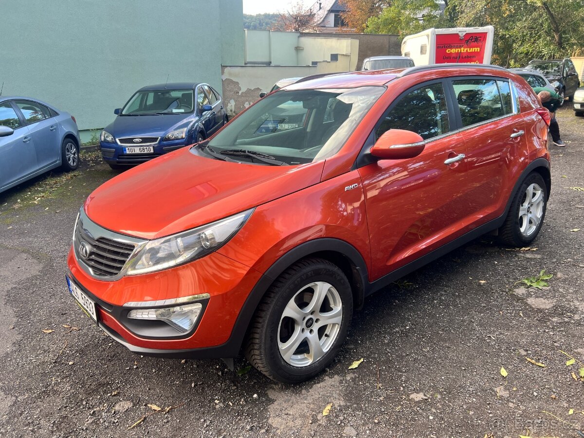 Kia Sportage, 2,0 CRDi 100 Kw, nové v ČR Rok výroby: 10/2013