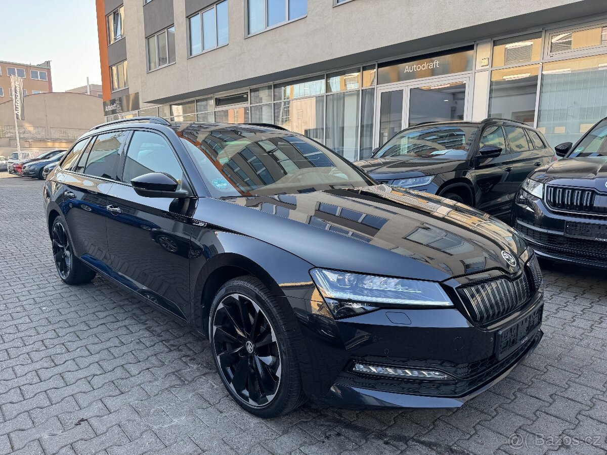 Škoda Superb 3 iV 1.4 eTSI 160kW DSG Sportline Kamera 360°