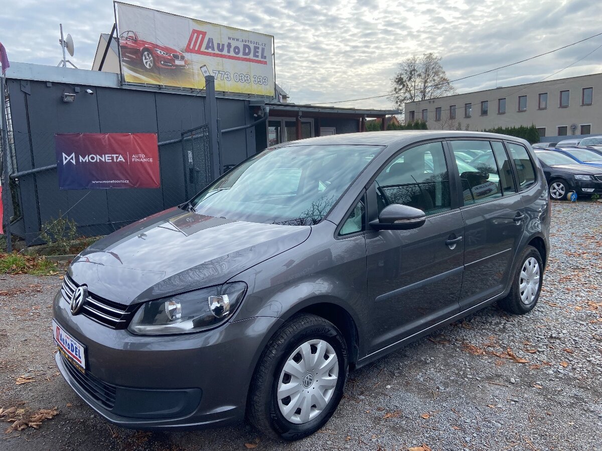 VW Touran 1.6 TDi Navigace,Climatronic