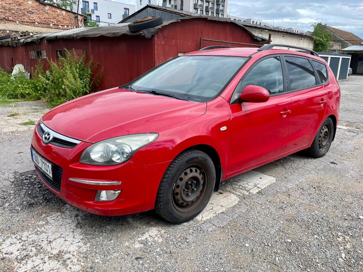 Hyundai i30 CW 1.6 16V