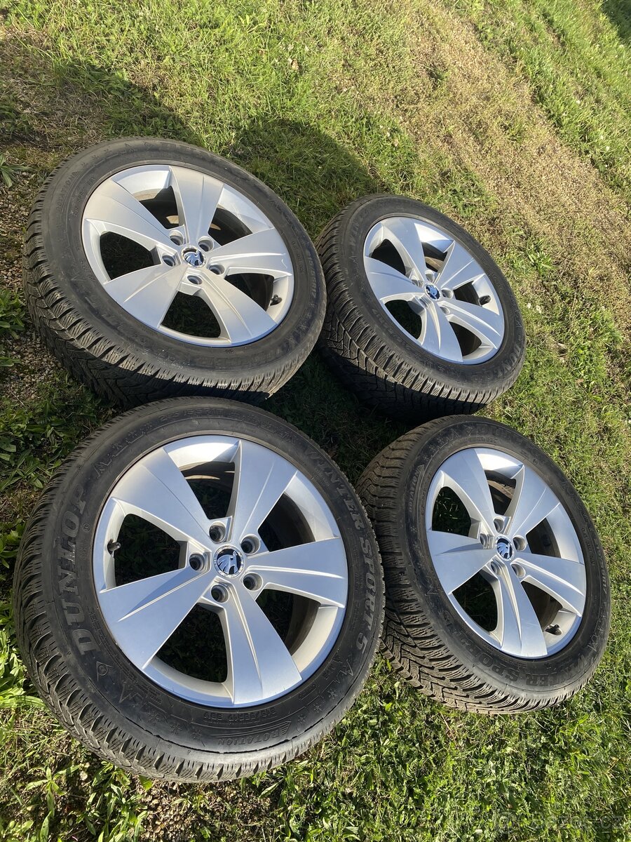 Alu kola 5x112 R17+Hezké ZIMNÍ-DUNLOP