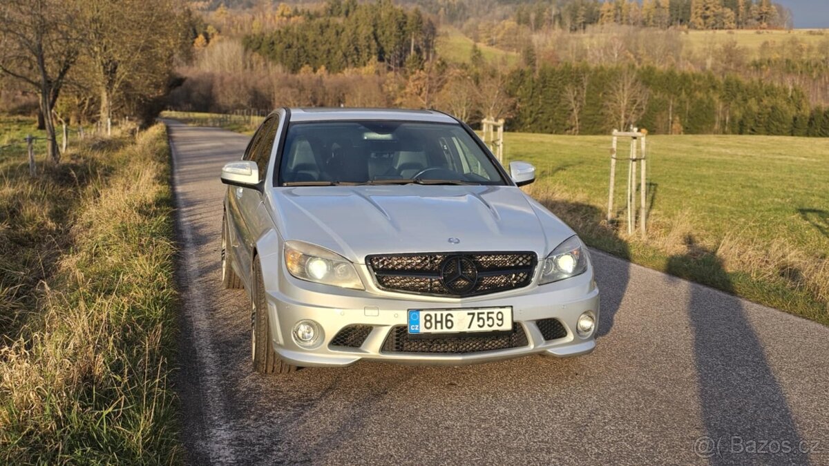 Mercedes Benz C63 amg