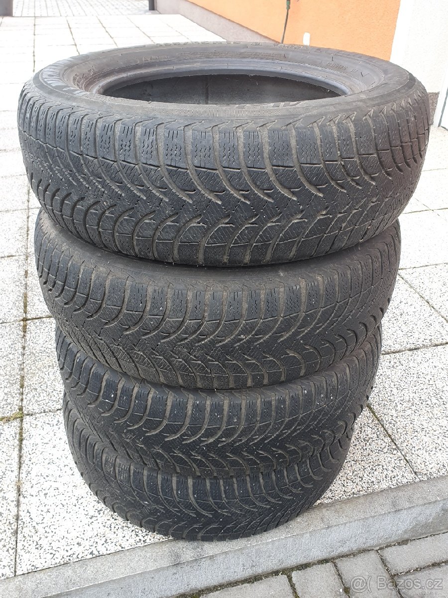 prodám 4 kusy Michelin alpin 195/65-15