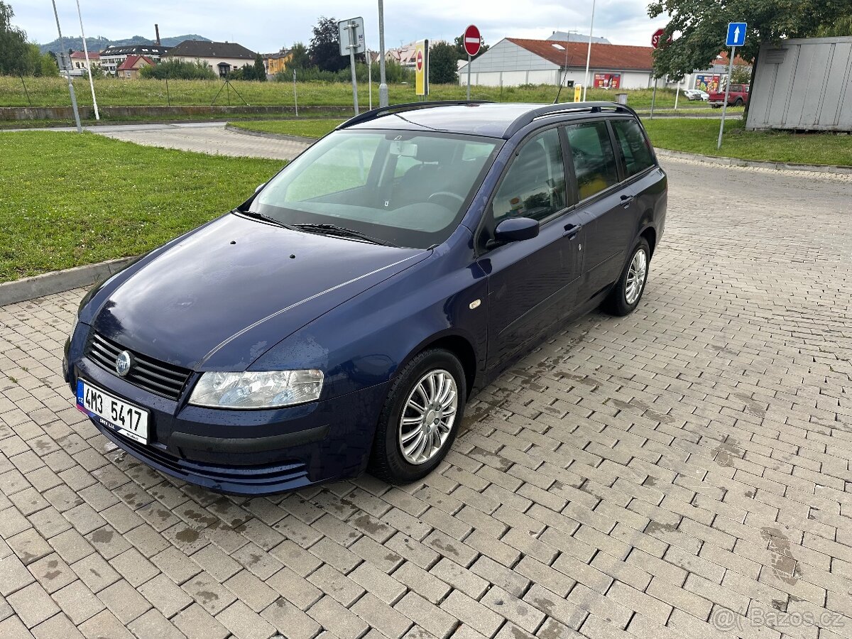 Fiat Stilo 1,6i 76kW, klimatizace, zimní sada kol