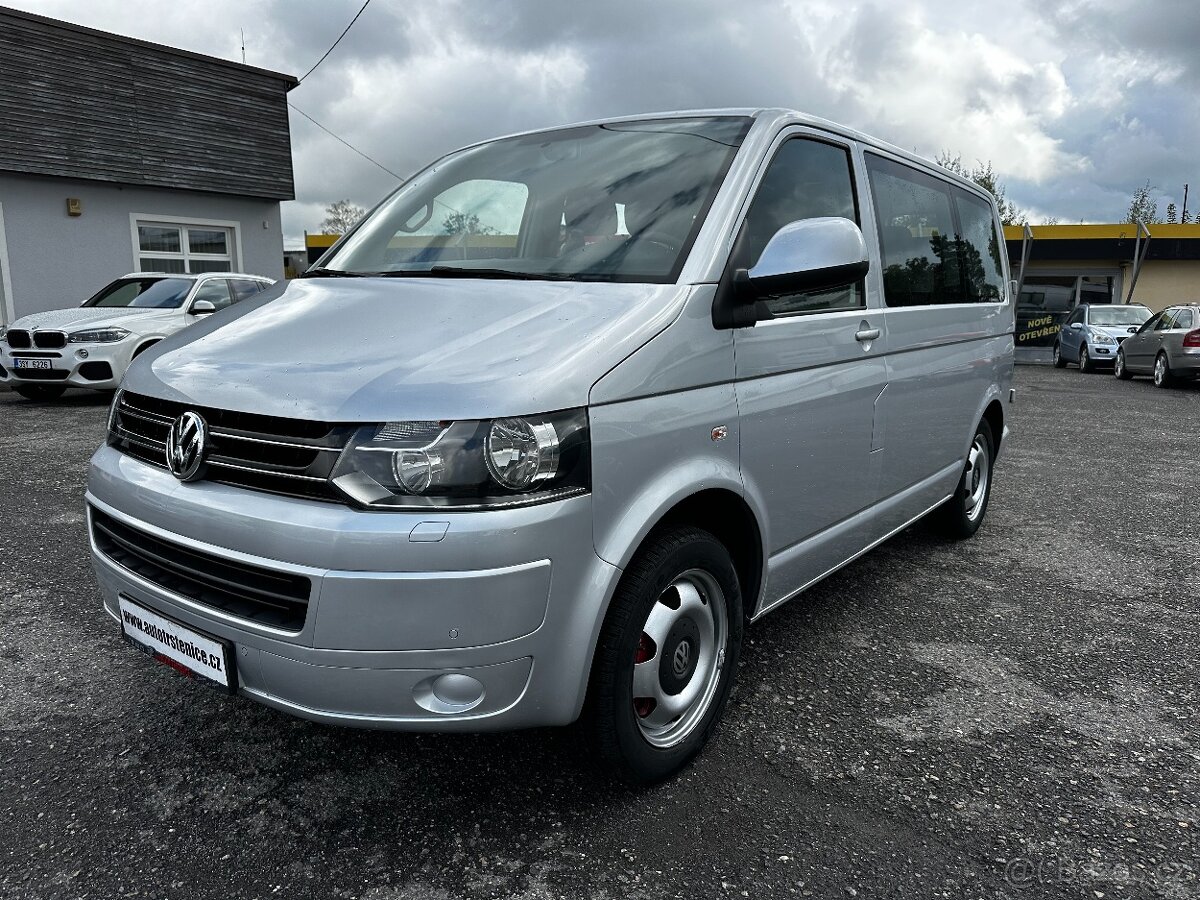 VW CARAVELLE 2,0 BITDI - NOVÉ ROZVODY - PRAVIDELNÝ SERVIS