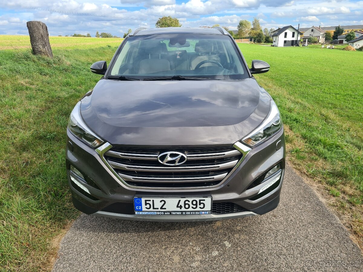 Hyundai tucson 2016.88 000km