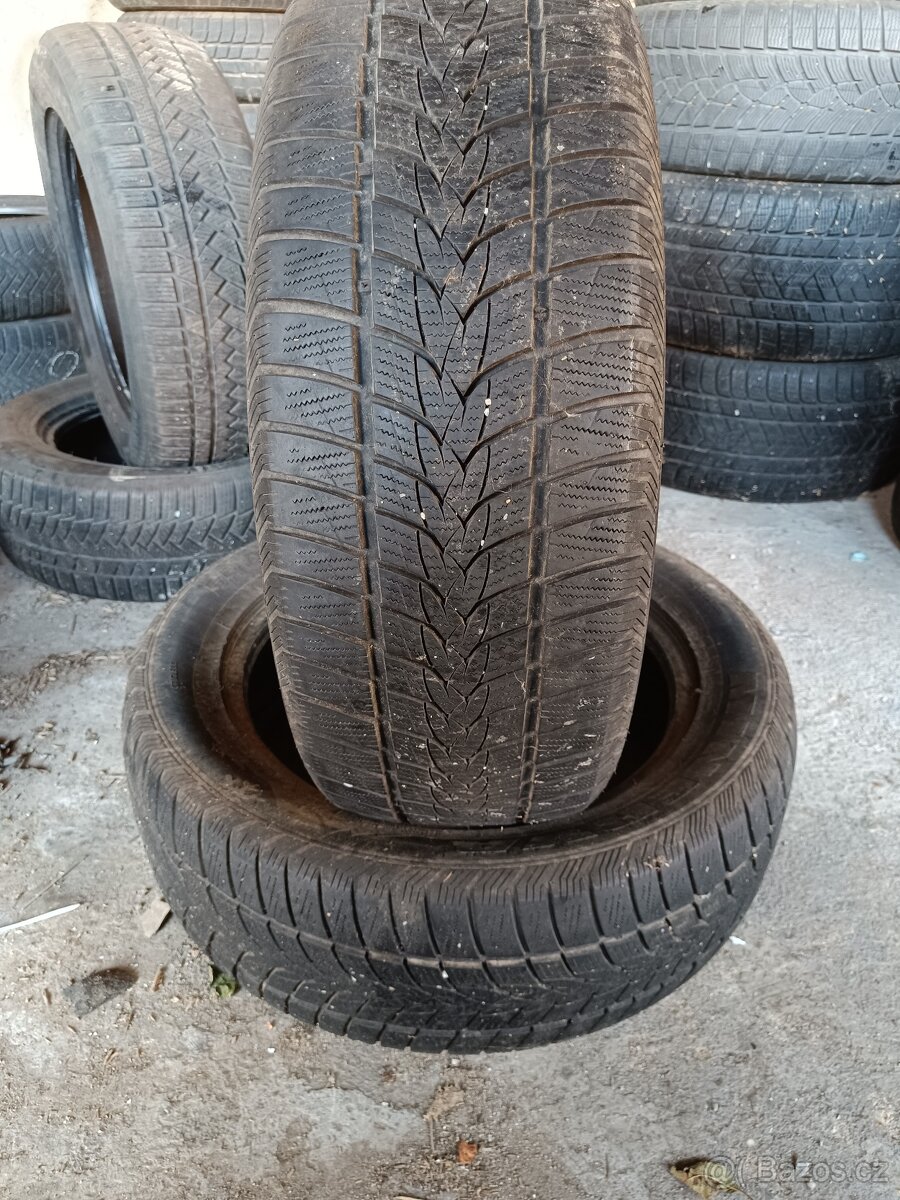 Zimní Pneu 235/55R18