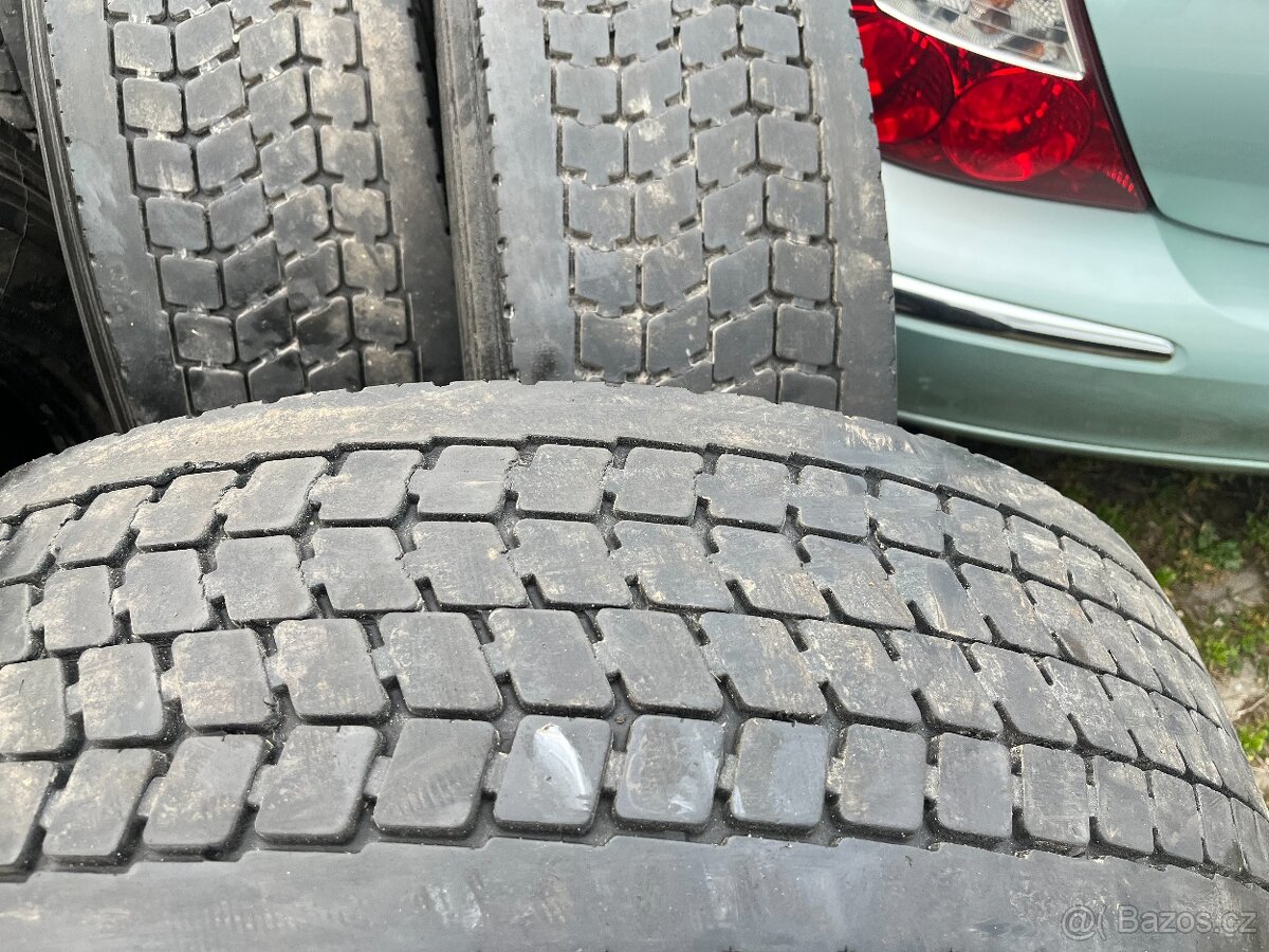 ZESÍLENÉ Pneu 275/70r22.5 275/70/22.5 275-70-22.5