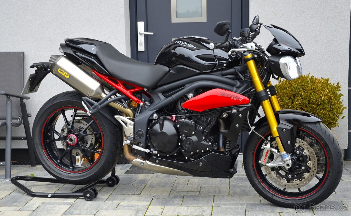 Triumph Speed Triple R 1050 Arrow   1.majitel / 19.000km