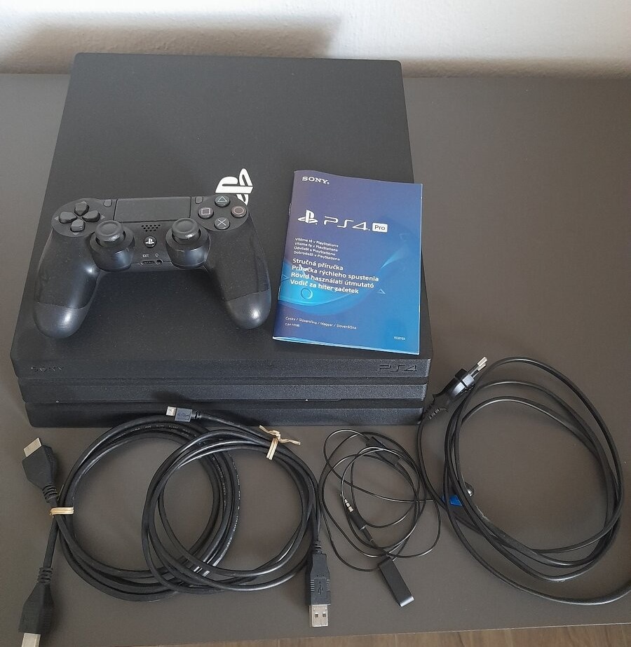 Playstation 4 PRO 1TB