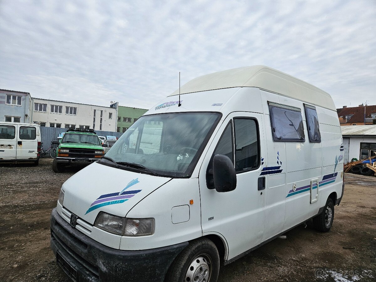 Prodám obytný Peugeot Boxer Possl,r.v.2001,obsah-2.8hdi