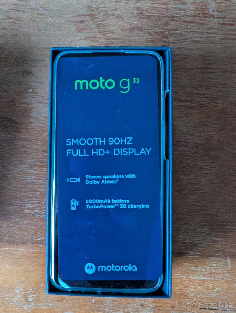 Motorola Moto G32 - Rozbalená