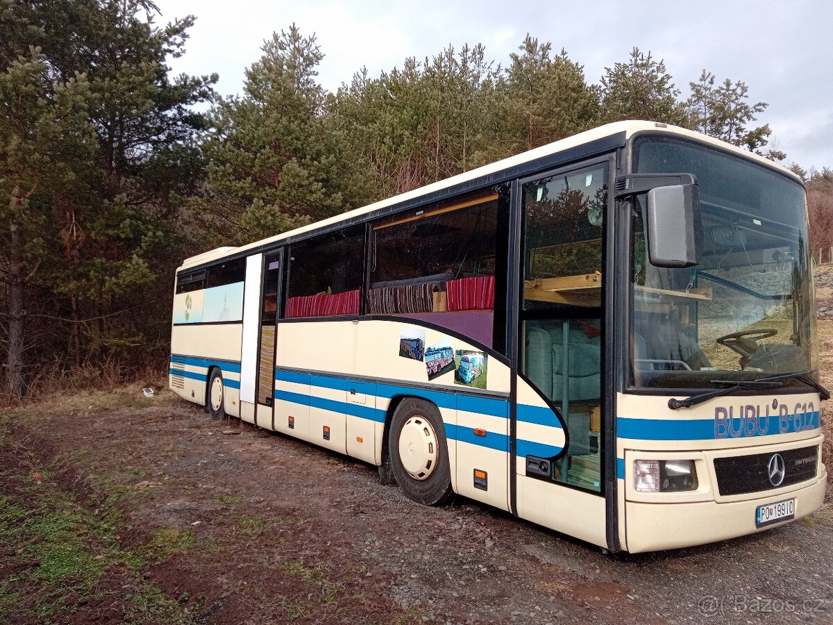 Predáme karavan Mercedes Integro O 550