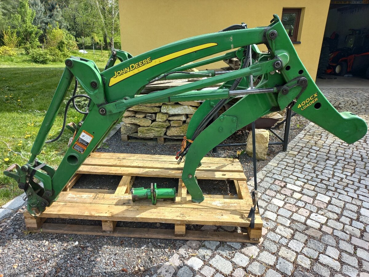 Čelní nakladač john deere