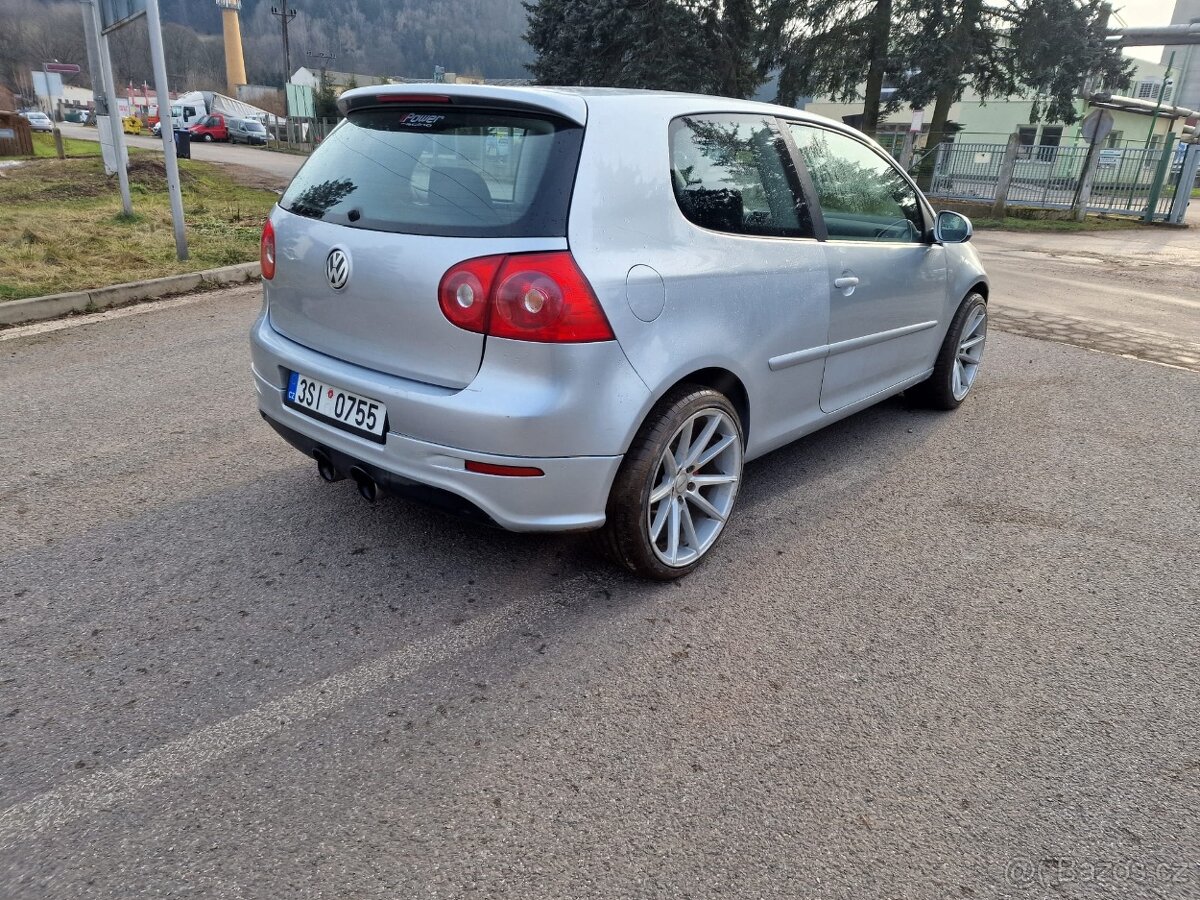 Volkswagen Golf V  generace  Uprava GTi, s velmi žádanou spo