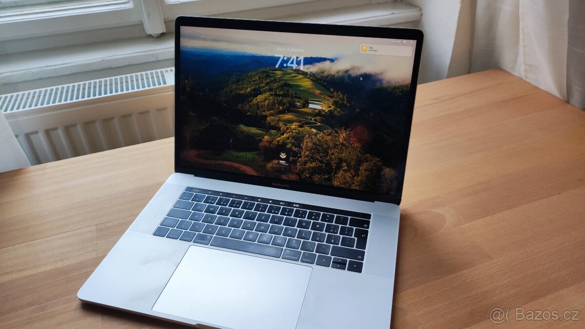 MacBook Pro 15" 2018, 16Gb RAM, 256Gb SSD