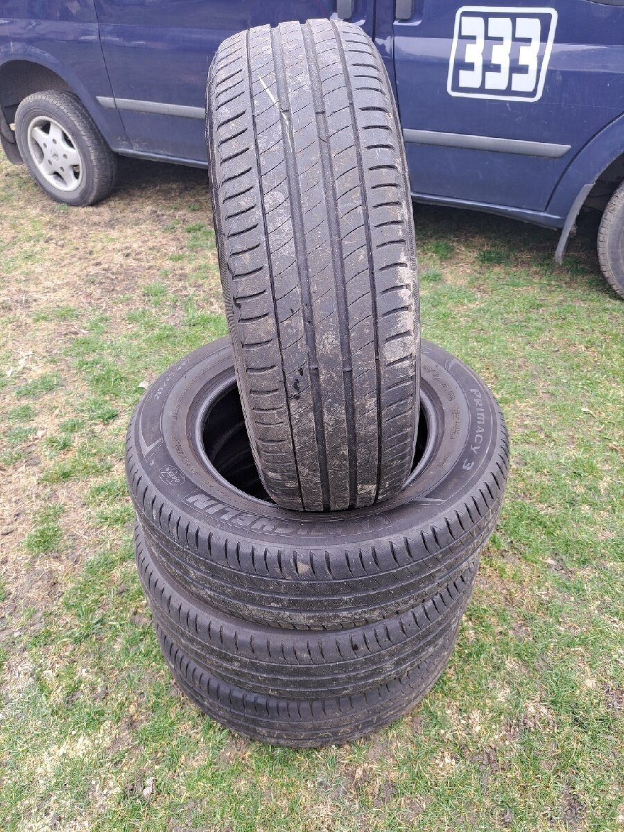 Michelin primacy3 215/65r17 letní