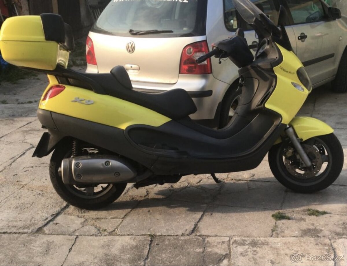 Piaggio X9 500