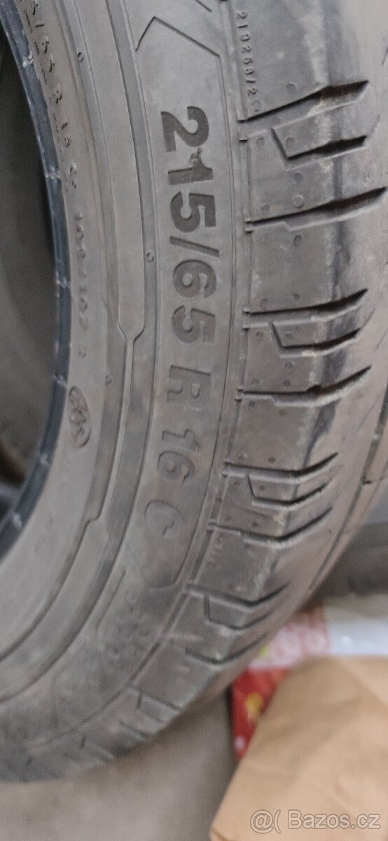 215/65R16C 109/107R