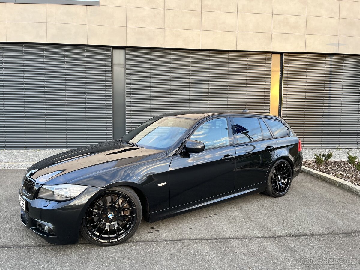 BMW e91 330i LCI