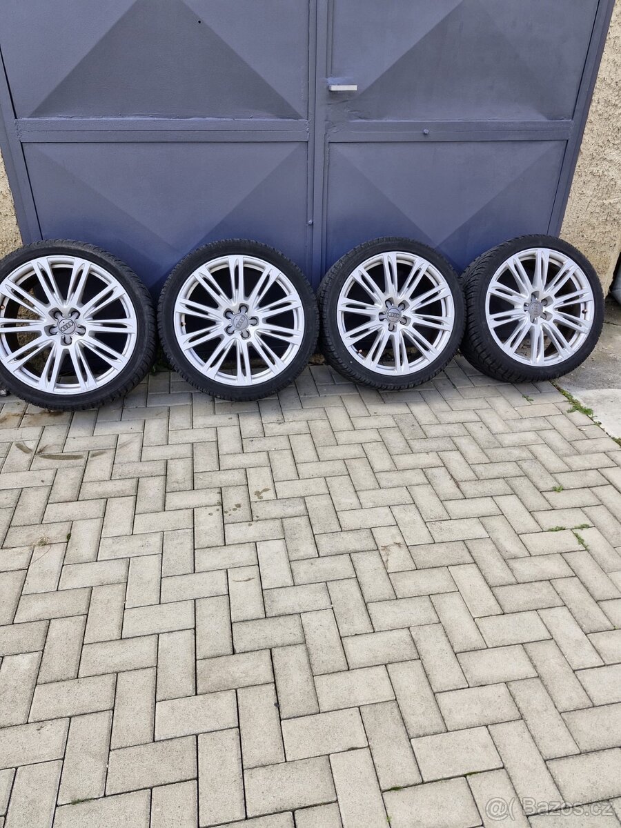 Originál Audi R20, 5x112 - 275/35 se zimním pneu