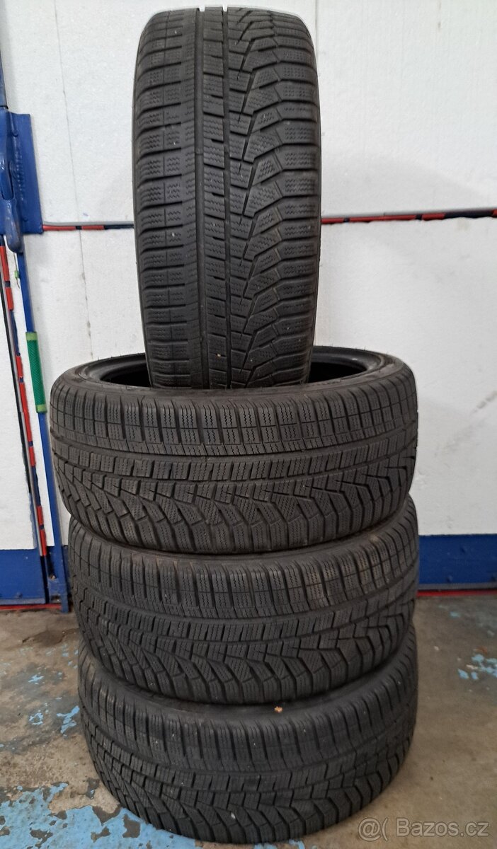 4x zimní pneu Hankook 215/40 R17