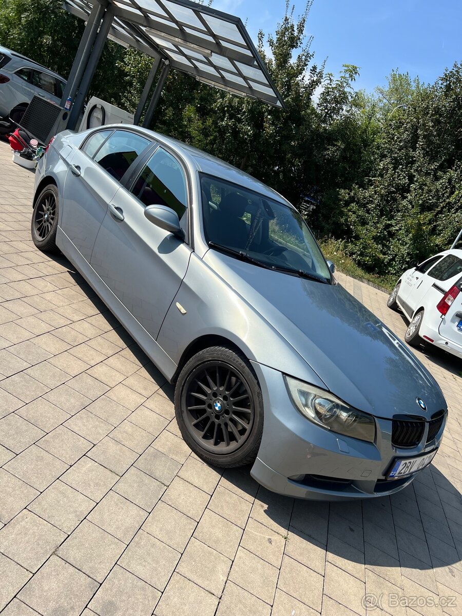 BMW 318i E90 2008