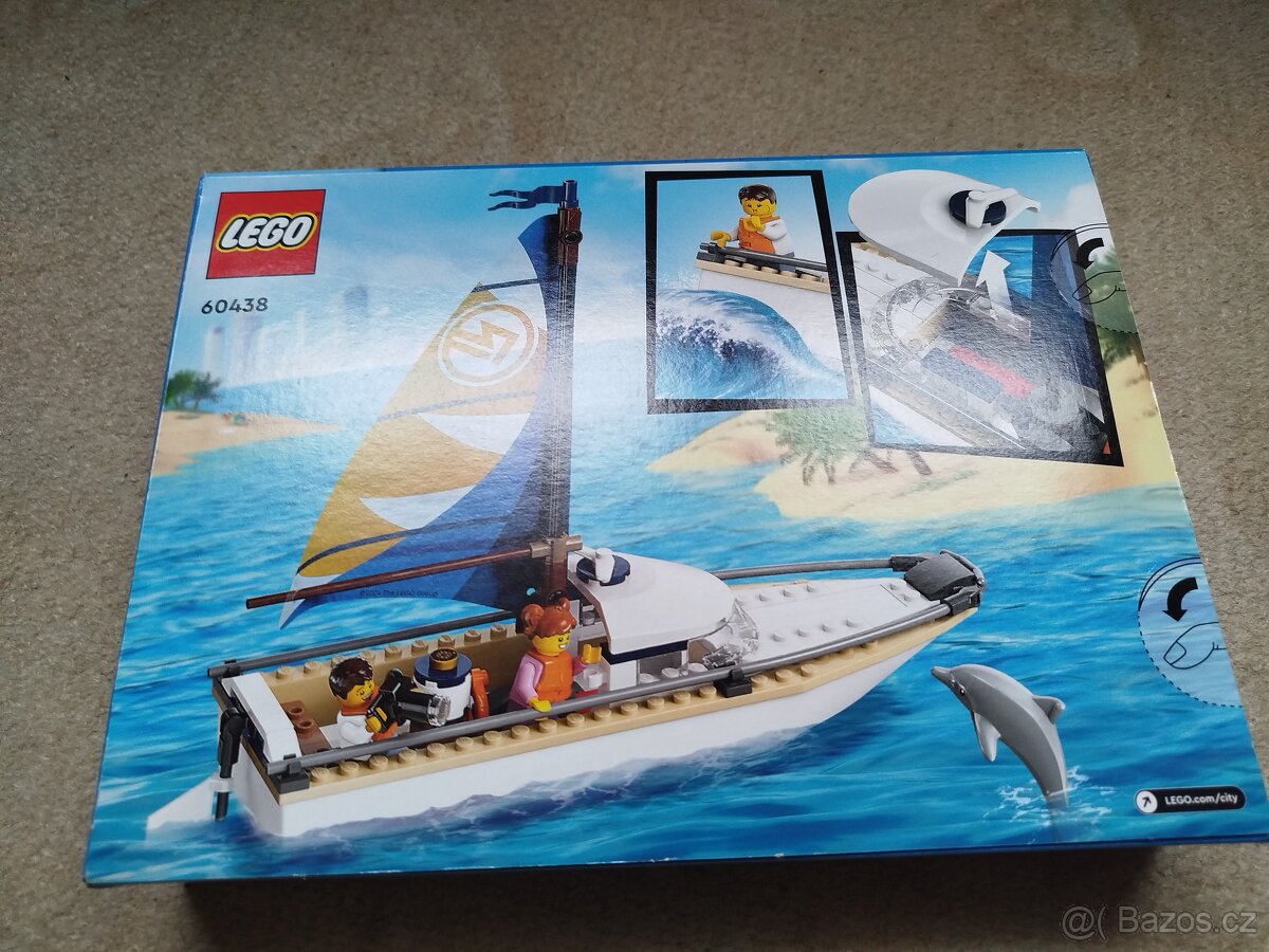 LEGO City 60438 Plachetnice