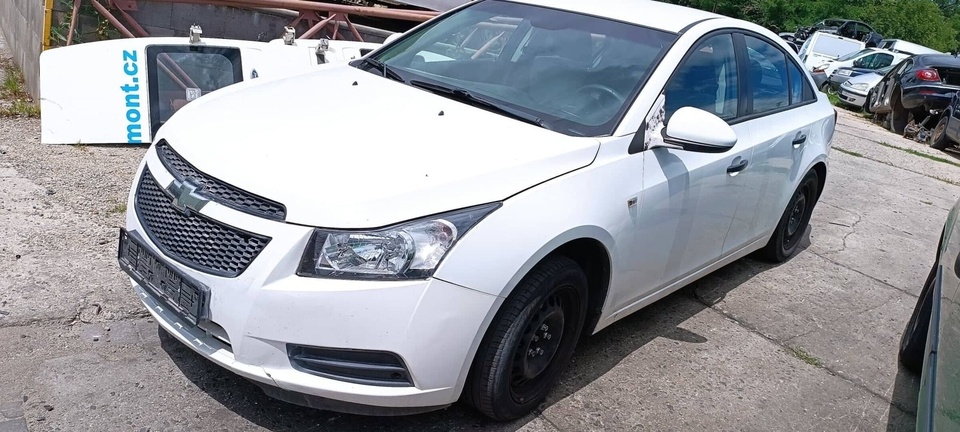 Chevrolet Cruze 1.6 16v 91kW f16d4 rok 2011