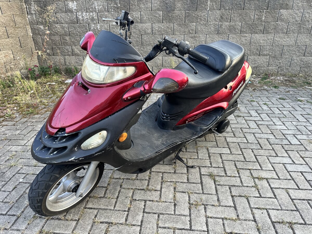 Skútr Jonway 125ccm - Nepojízdný