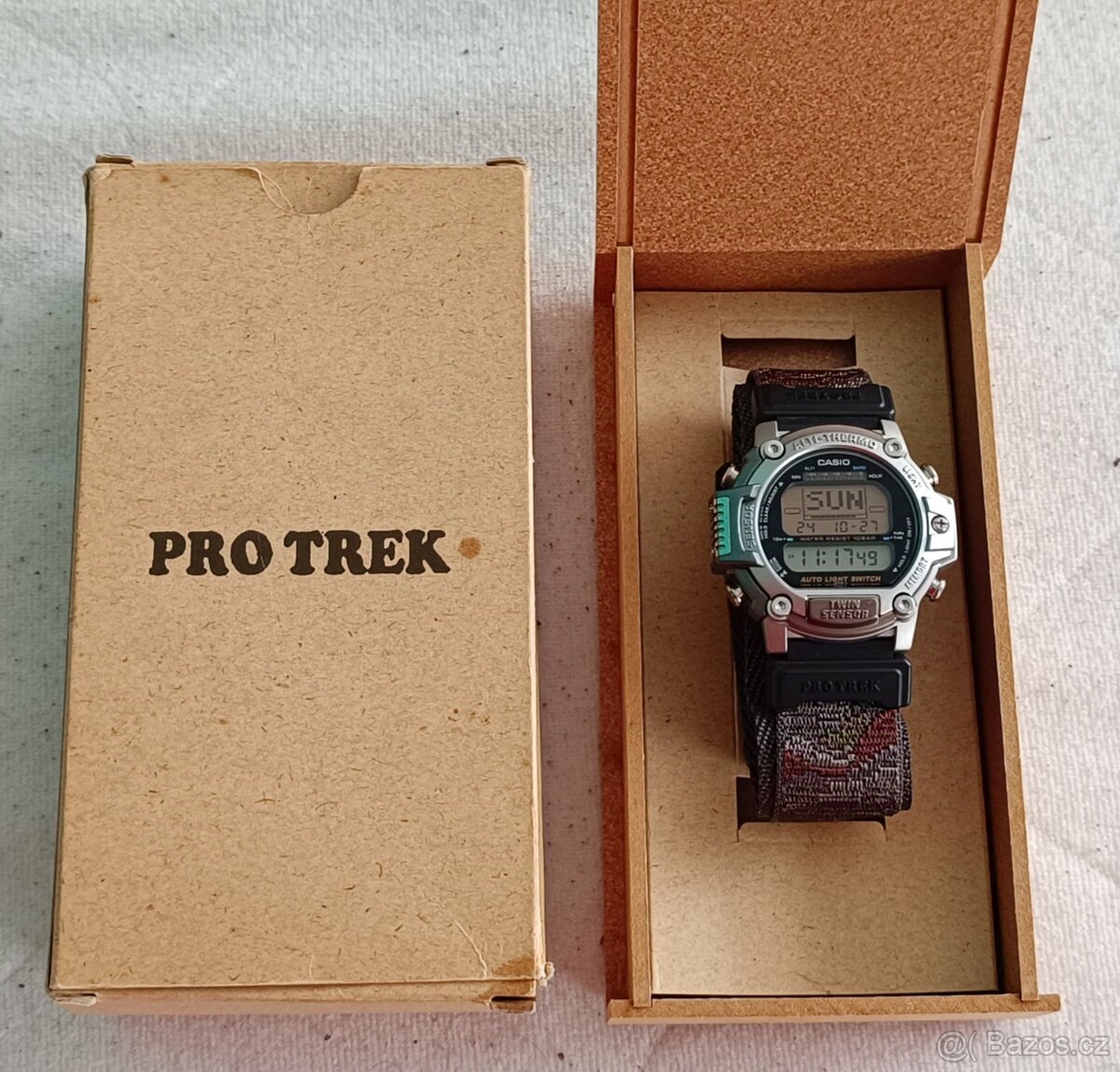 Casio PROTREK PRT-300 NYLON