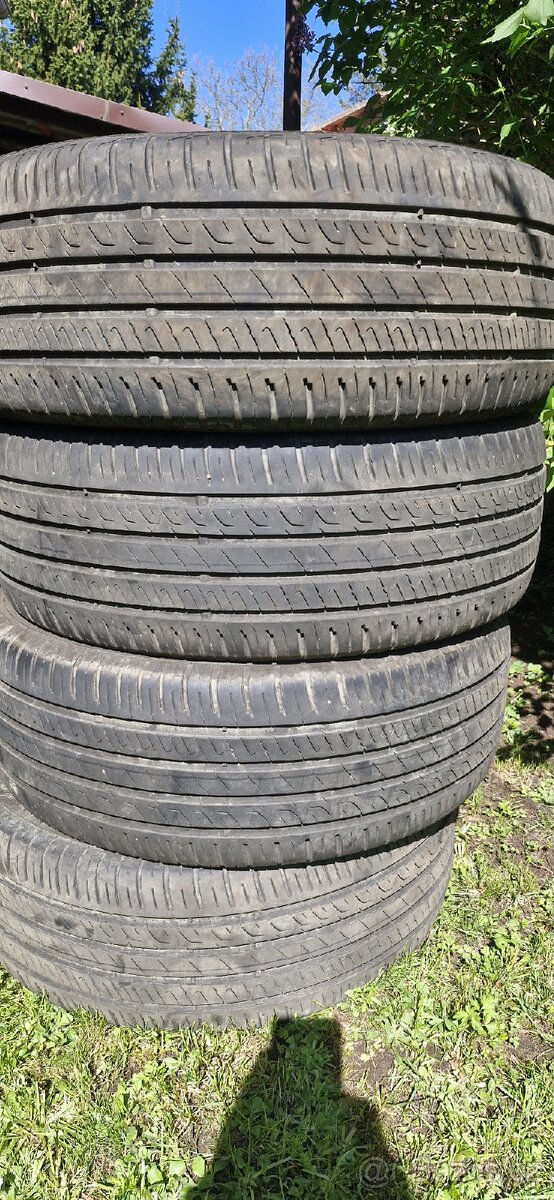 Barum BRAVURIS 5 235/55/R17 XL
