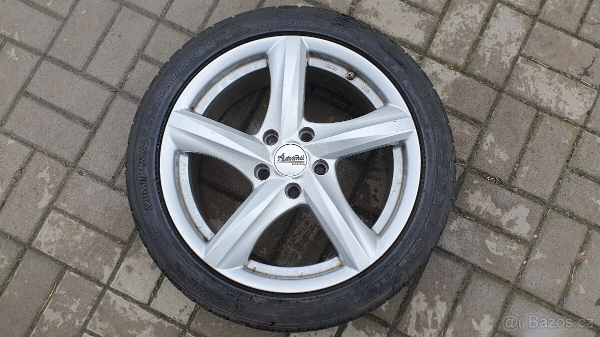 Zimní Sada Alu Kola 5x114.3 215/45 R17