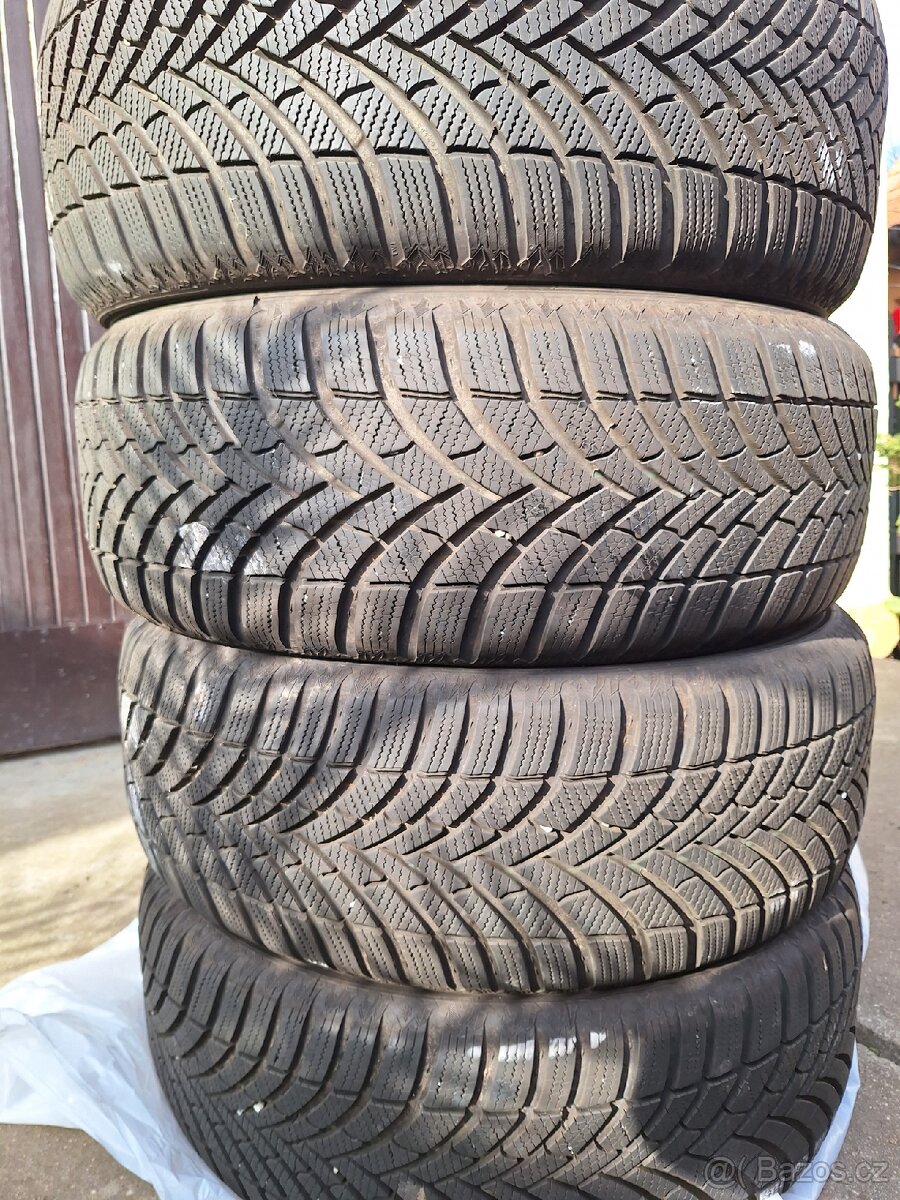 Pneu zimni 225/55 R18