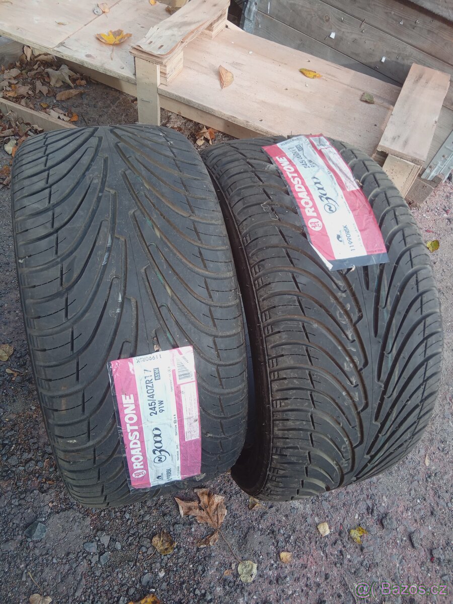 245/40r17