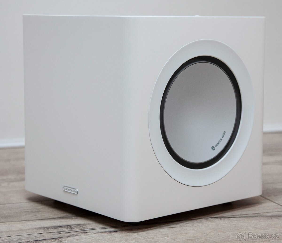 Prodám subwoofer Monitor Audio Radius 380 v záruce