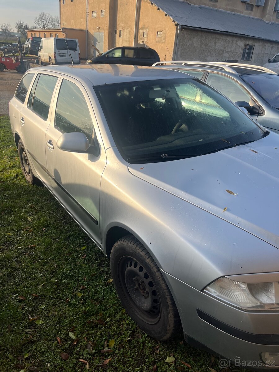 Škoda octavia 2 na náhradní díly