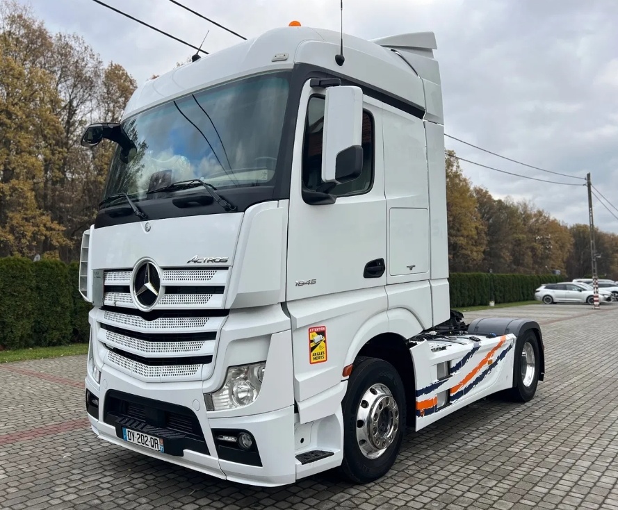 8755 - Mercedes-Benz Actros 1845 - 4x2 - Tahač + Hydraulika