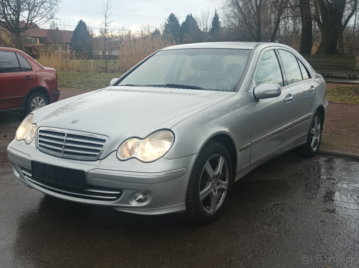 Mercedes Benz C200 cdi elegance, jen 152 tis km